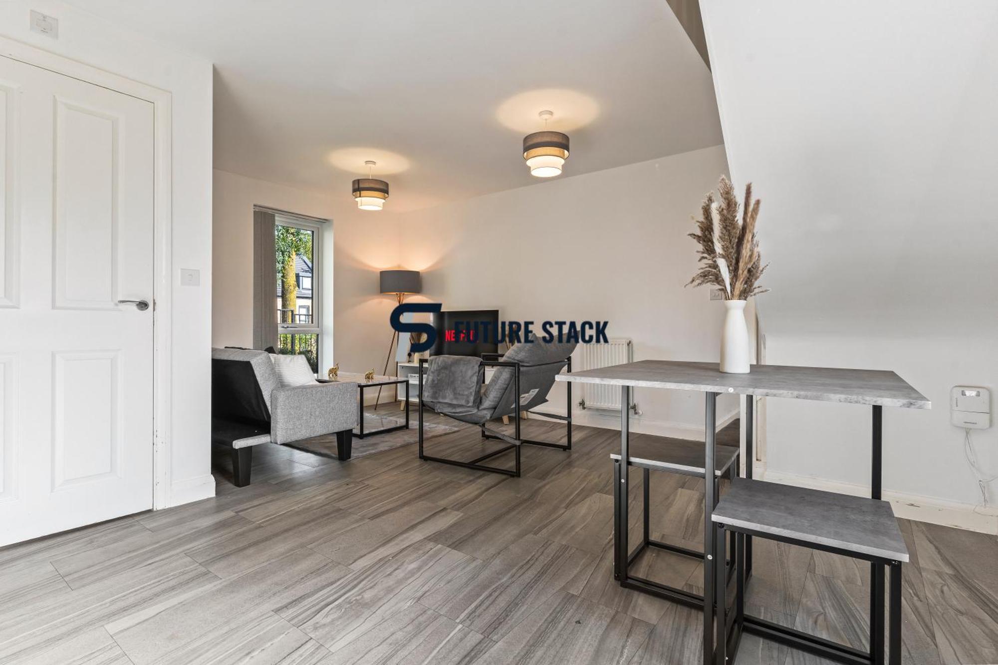 Stylish 2 Bed House In City Centre Apartment
